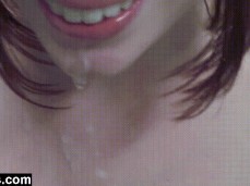 Zoey Nixon cum gif