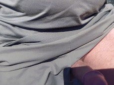 Дрочка в шортах gif