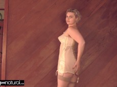 HOTT MODEL gif