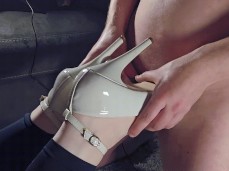 title gif