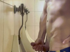 Дрочка в трусах gif