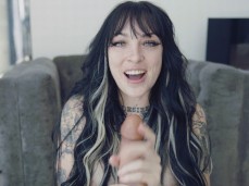 Millie Millz blowjob